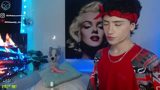 maxiy_001 live sex cam