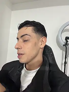 Sebastian_Reed's cam snapshot