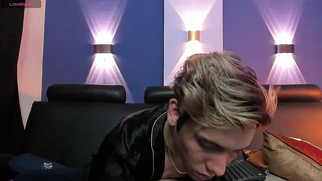 DannyParker_'s cam snapshot