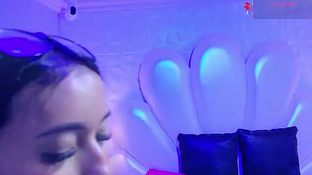 SamantaKane's cam snapshot