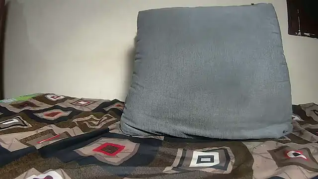 callmeshreya live sex cam