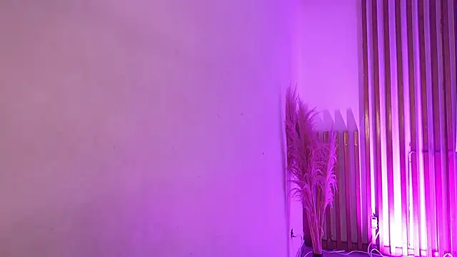 TinaJonnes_'s cam snapshot