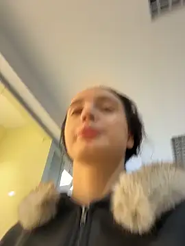 MiaTee's cam snapshot