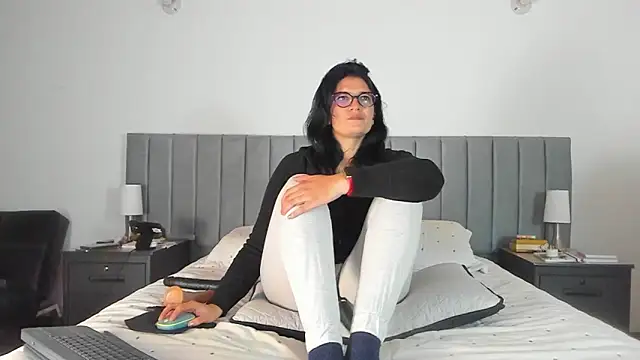 adriana71's cam snapshot