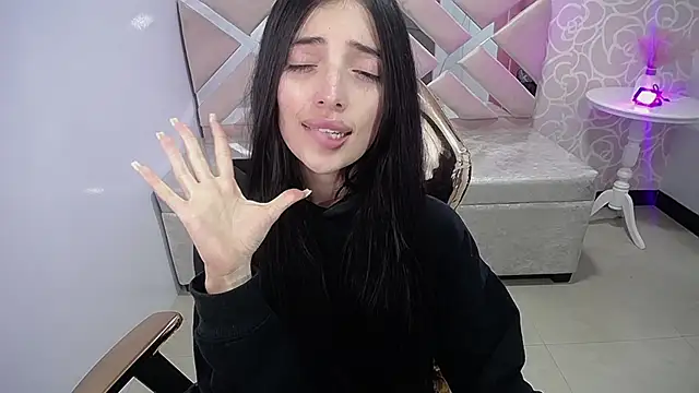 cynthia_ch's cam snapshot