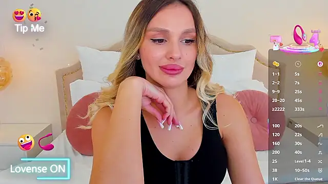 MissLoou's cam snapshot