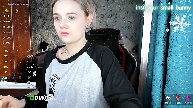 Your_small_bunny's cam snapshot