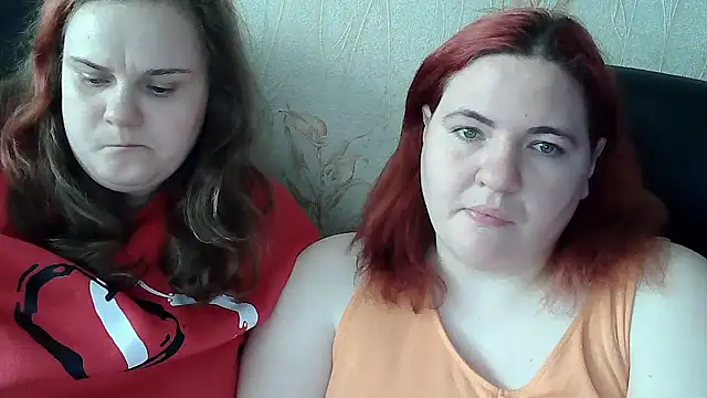 HollyXXXEva live sex cam