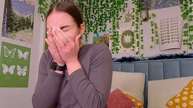 Fit_Brunette_'s cam snapshot