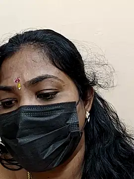 Tamil_Mithra's cam snapshot