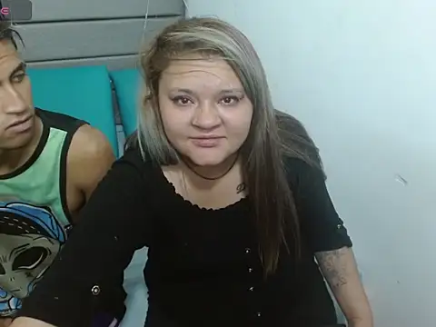 Cecilia_and_Carlos's cam snapshot