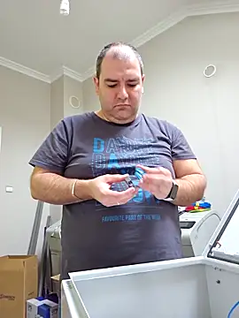 Andrew1900529 live sex cam