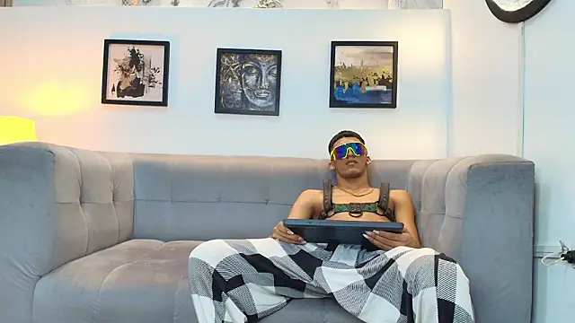 DIAMOND_BLACKS live sex cam