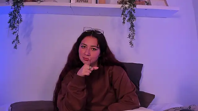 Nicolle_Evanss_'s cam snapshot