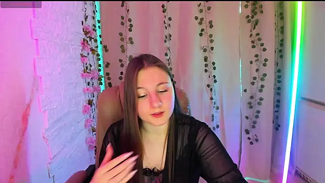 EvaxCharm's cam snapshot