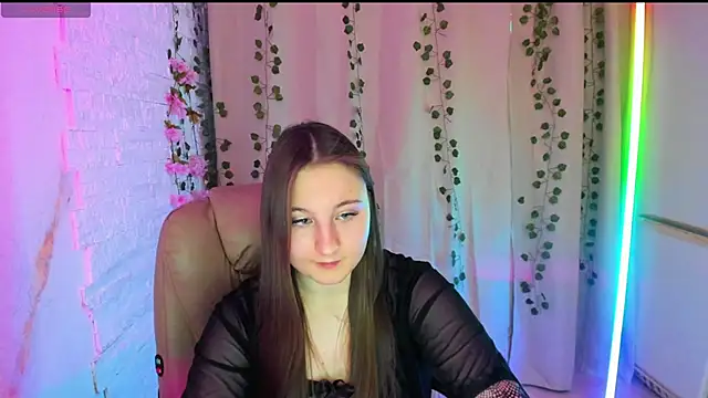 EvaxCharm's cam snapshot