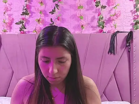 EmberCooper_'s cam snapshot