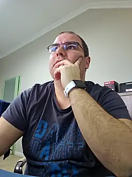 Andrew1900529 live sex cam