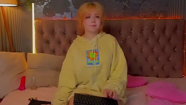 EmilyAngells live sex cam