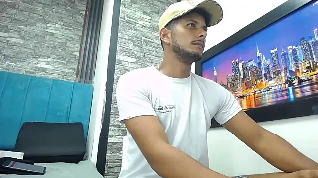 Chris_Dick23 live sex cam