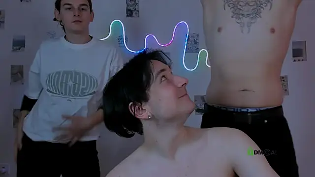 adrian_hart live sex cam