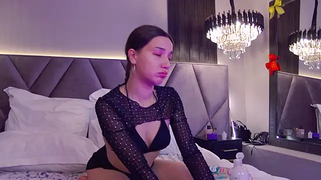 MonicaSpark_'s cam snapshot