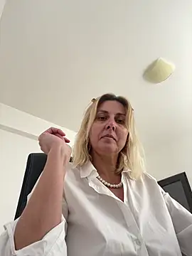 Amelia9798's cam snapshot