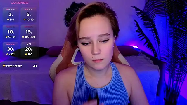 Ellie_Heavenly's cam snapshot