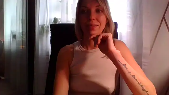 VelvetLove287's cam snapshot