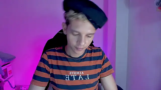 tylernova's cam snapshot