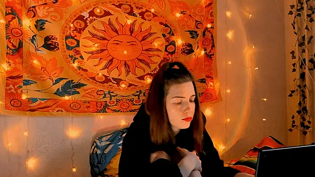 AliceCUNTach's cam snapshot