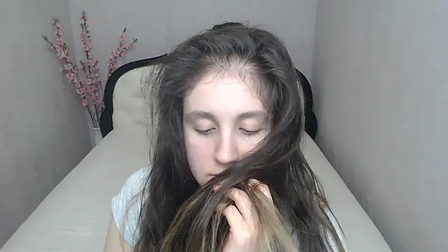 Holliy_Cooper's cam snapshot