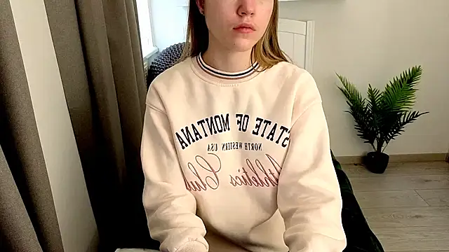 Just_L0VE_me's cam snapshot