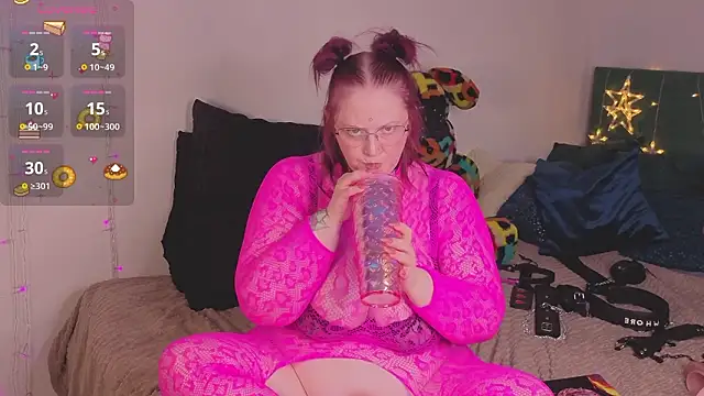 MilanaSkyingg's cam snapshot