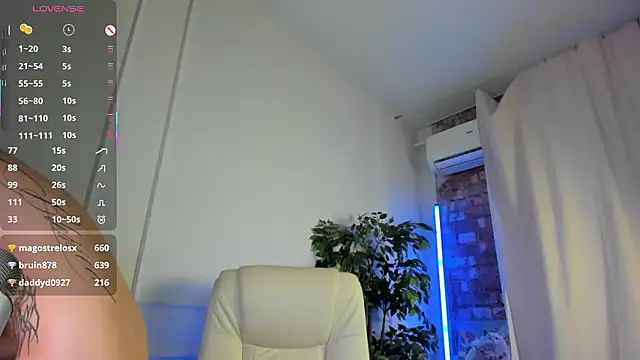 Jenny_Harrington's cam snapshot