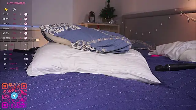 MegganKinson's cam snapshot