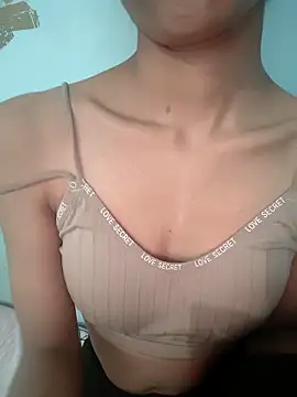 alisha_khan1's cam snapshot