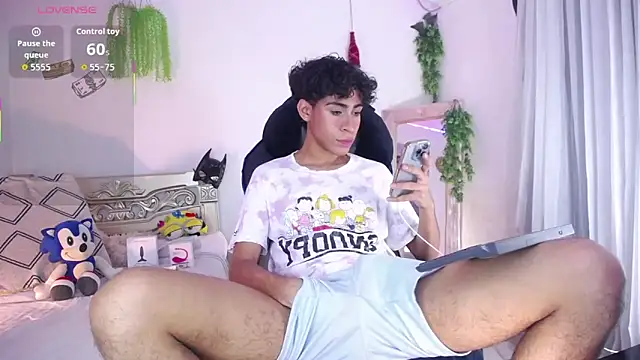 huge_armound's cam snapshot