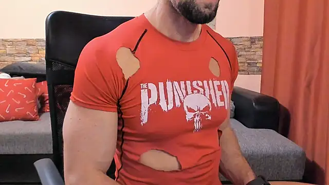 HotHunkTrainer's cam snapshot