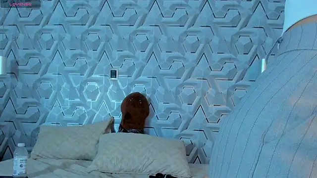 Sophiee_Hill's cam snapshot