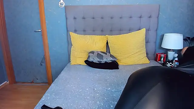 AmyCubes's cam snapshot