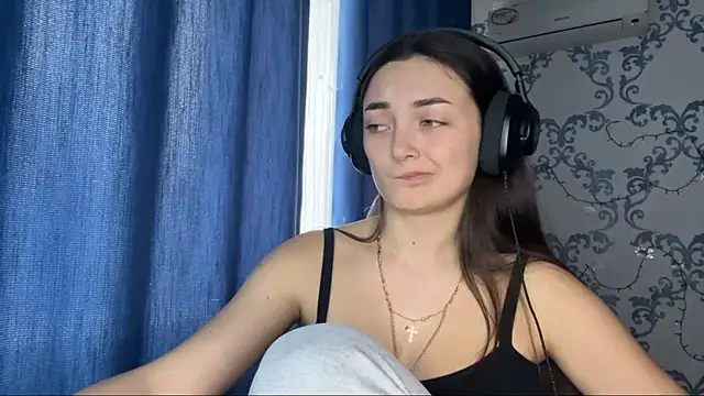 TwotyBright's cam snapshot