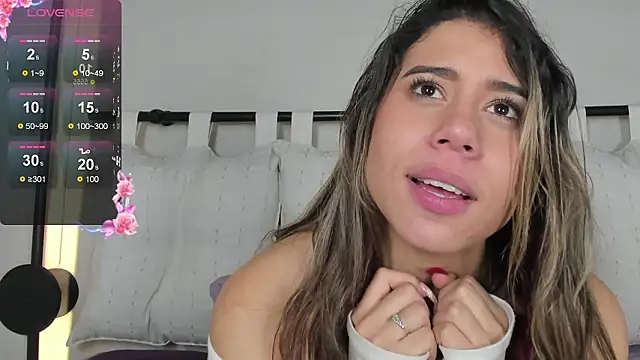 Rachell_criss's cam snapshot