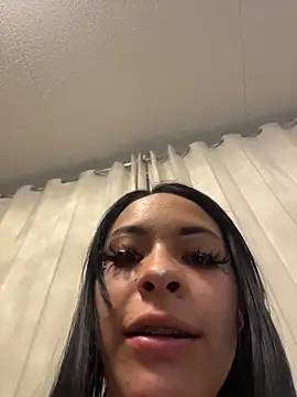 cristal__violetaa's cam snapshot