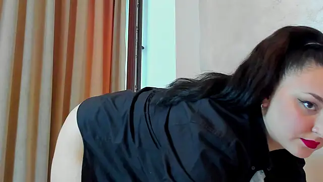 Ines_Nova's cam snapshot