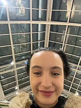 MiaTee's cam snapshot