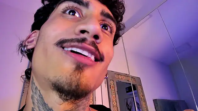 Mr_Strike live sex cam