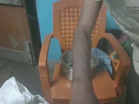 localboybbsr's cam snapshot