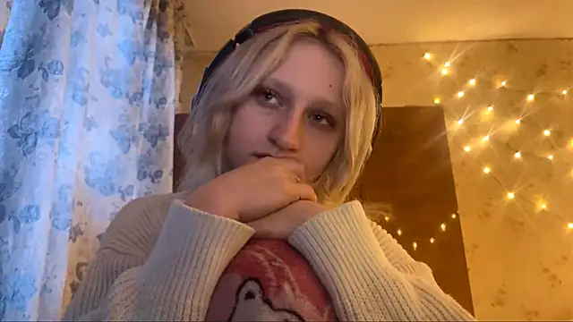 julysflowers's cam snapshot