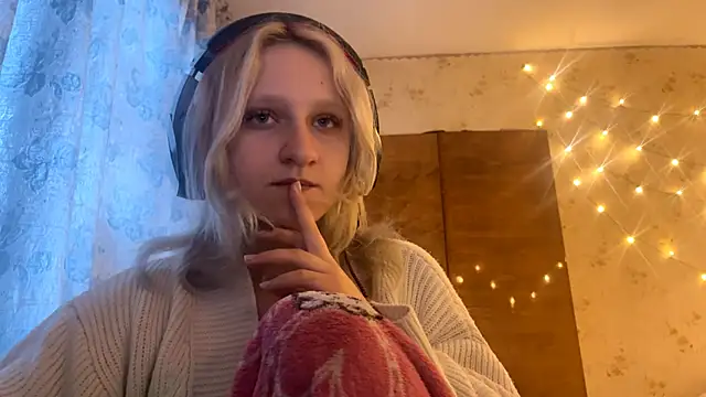 julysflowers's cam snapshot